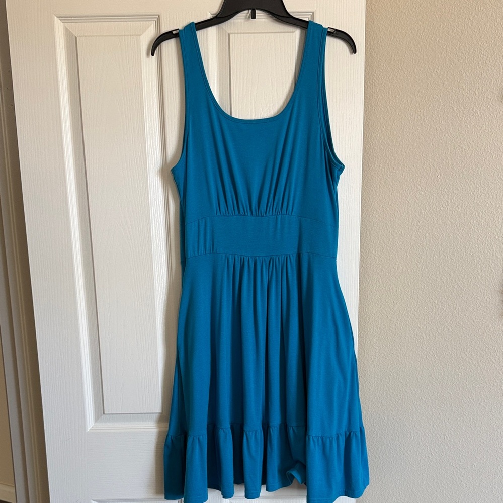 Women’s Blue Sleeveless Scoop Neck Dress